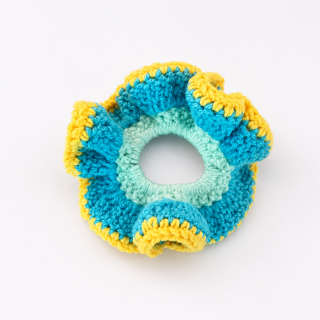 Daisy Splash Scrunchie